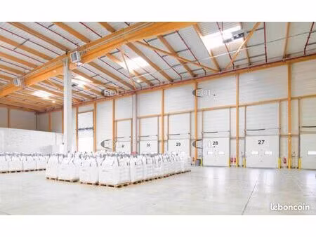 local logistique 5 934 m²
