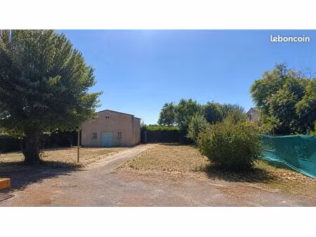 terrain 332 m² avec local 60 m² – poitiers breuil-mingot
