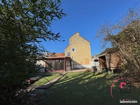 maison 8 pièces 249 m²