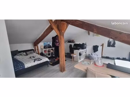studio 25 m2 au centre du village