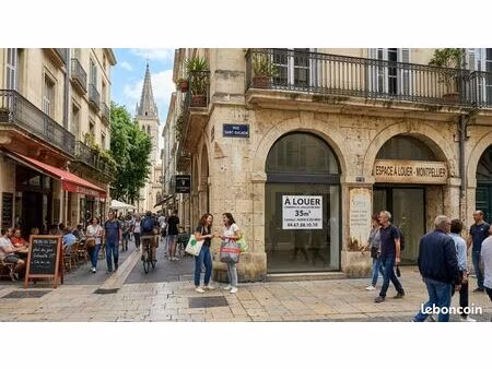 commerce divers 35 m²