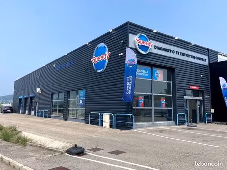 garage automobile  garage 350 m² clermont l'herault