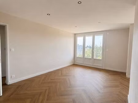 appartement rénové cauderan