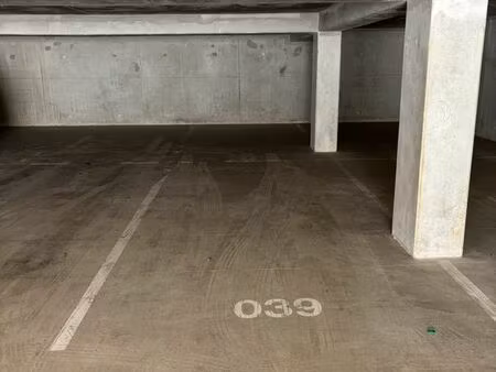 parking betheny 25m2