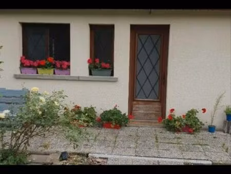 vente ou echange maison avec 4500m2 de terrain metropole(haute vienne)/ reunion