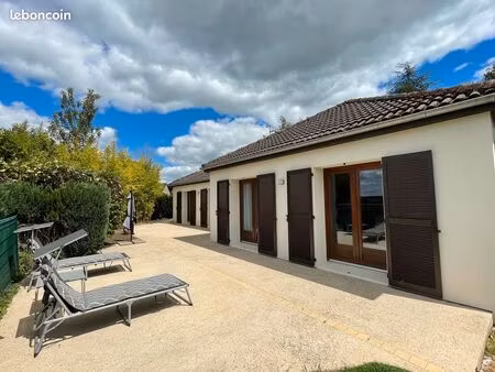 maison de plain-pied 3 chambres avec terrasse de 100 m² et vue campagne