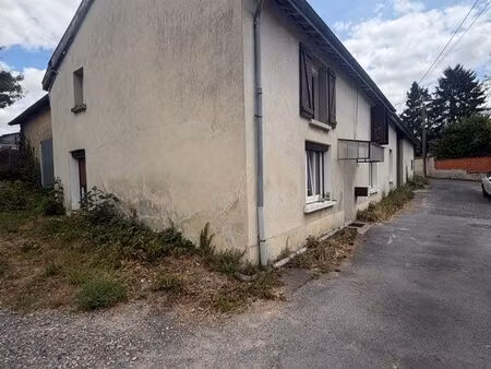 ancienne ferme à potentiel + grange