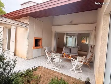 grande maison d'architecte au calme vue magnifique très lumineuse