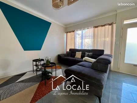 maison 8 pièces 196 m²