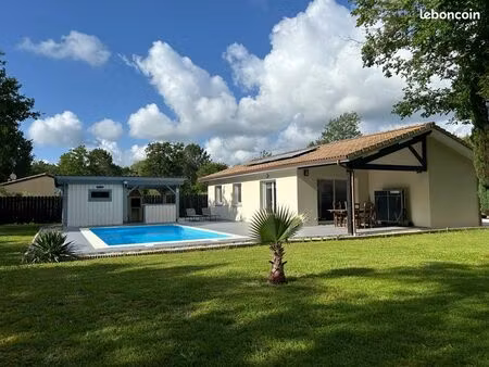 maison climatisée avec piscine à 5 minutes de l océan