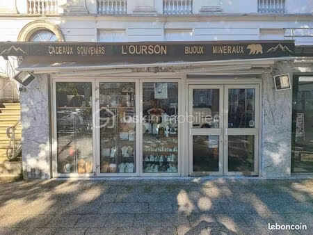 local commercial 64 m²