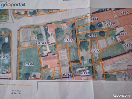 terrain de 665 m2