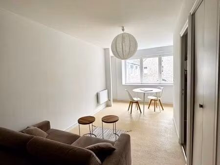 studio meublé 33m2 - pont labbé - idéal centre ville