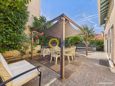 maison 6 pièces 131 m²