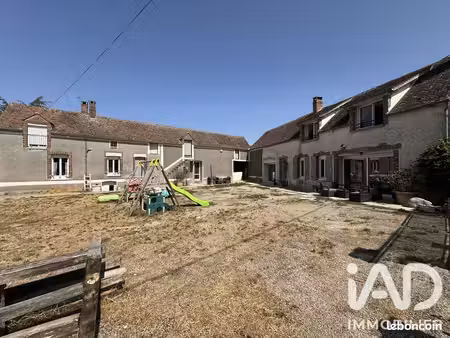 maison 10 pièces 270 m²
