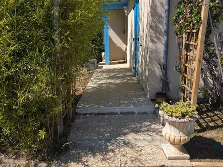 maison de plain-pied 116 m² habitable terrain 1978 m² à saint-ciers-d'abzac 295 000 de par