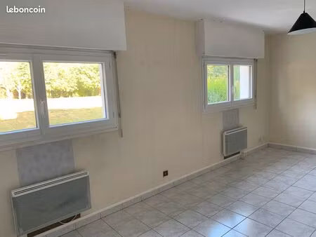 loue studio a bois-guillaume avec emplacement de parking