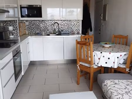 sete les quilles bail etudiant ou mobilite appartement meublé climatisé proche lycée iut