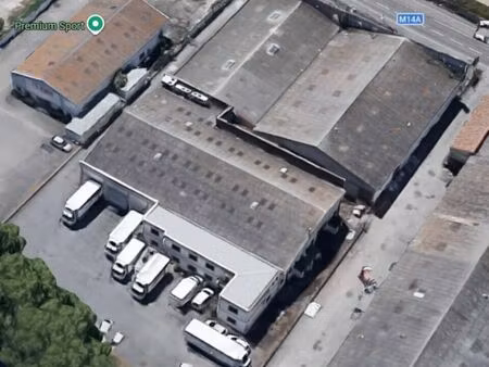 local d'activite 1945 m² fenouillet