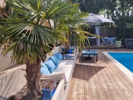 serris bourg   val d’europe – maison familiale de 187 m²  piscine chauffée et jacuzzi avec