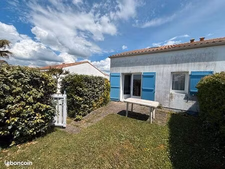 maison en résidence avec piscine