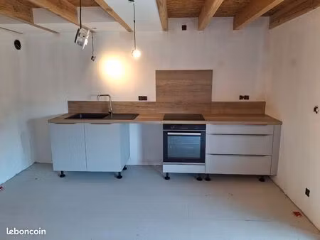 t2 duplex centre ville figeac