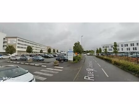 bureaux 390 m² vannes