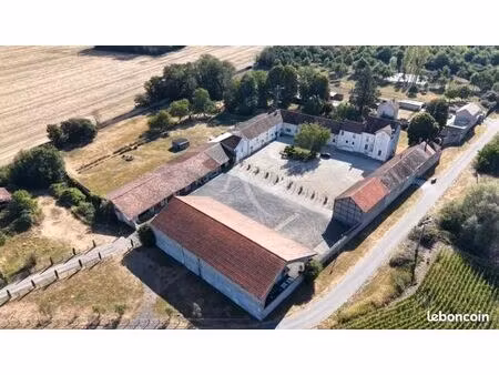 fonds de commerce 663 m² guignes