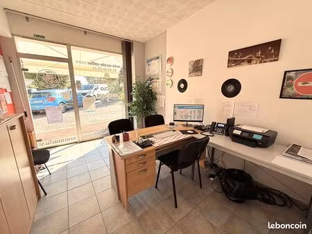 local 45 m² feytiat