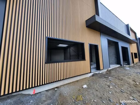 local 311 m² saint-avé