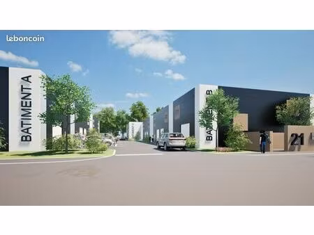 local 125 m² vannes