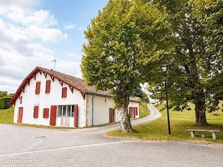 propriété 6 pièces 257 m²