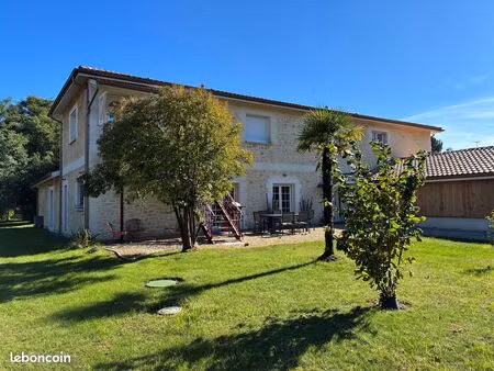 une propriété familiale de 560 m² utiles