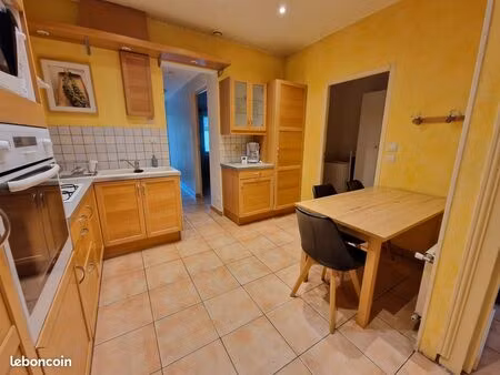 echoppe 1 chambre de 65m2 avec cour