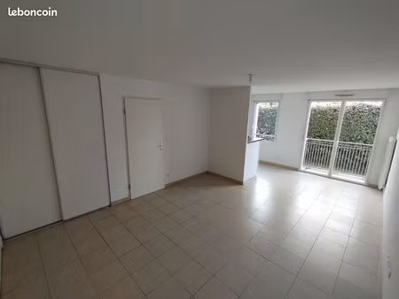 appartement t2 grenade
