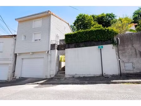 immeuble 8 pièces 155 m²