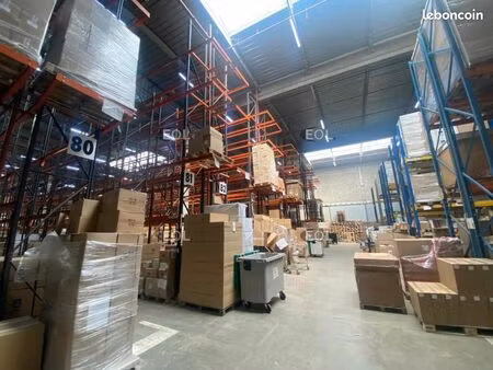 local industriel 3 340 m²