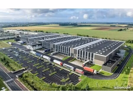 local logistique 6 280 m²