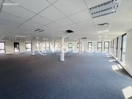 bureau 155 m²