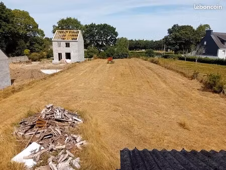 terrain de 1000 m2
