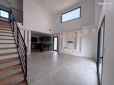 maison neuve 5 pièces +garage