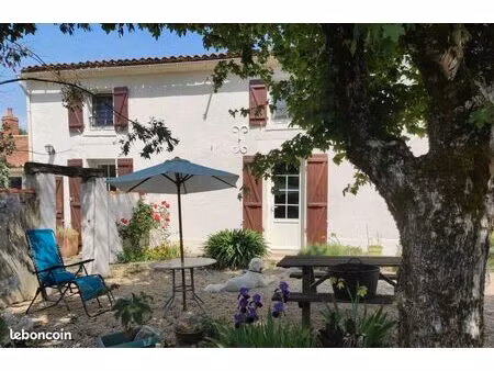 charmante maison vendéenne modernisée avec une seconde maison indépendante