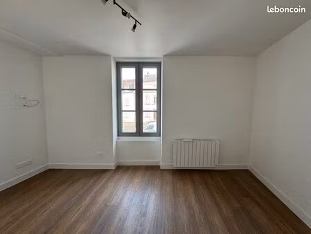 appartement t2 45 m² centre ville et parking