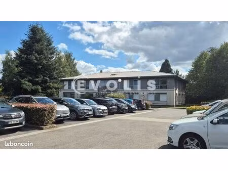 bureaux 65 m²