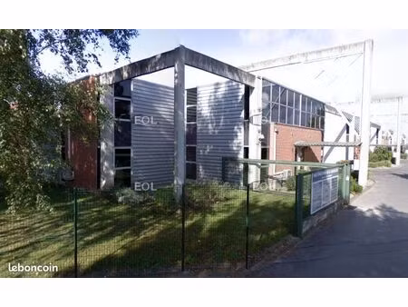 local bureaux 721 m²