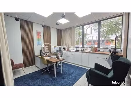 bureau 13 m²