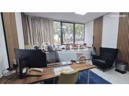 bureau 22 m²
