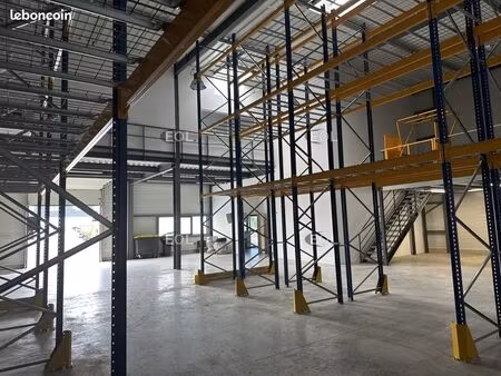 local bureaux 442 m²