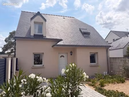 maison familiale de 118 m² avec dépendance  garage et jardin
