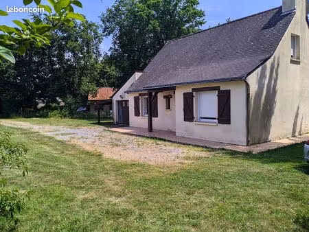 maison individuelle 92m2 (loi carrez)  4 pièces  3 chambres avec une terrasse de 25m2 sur 